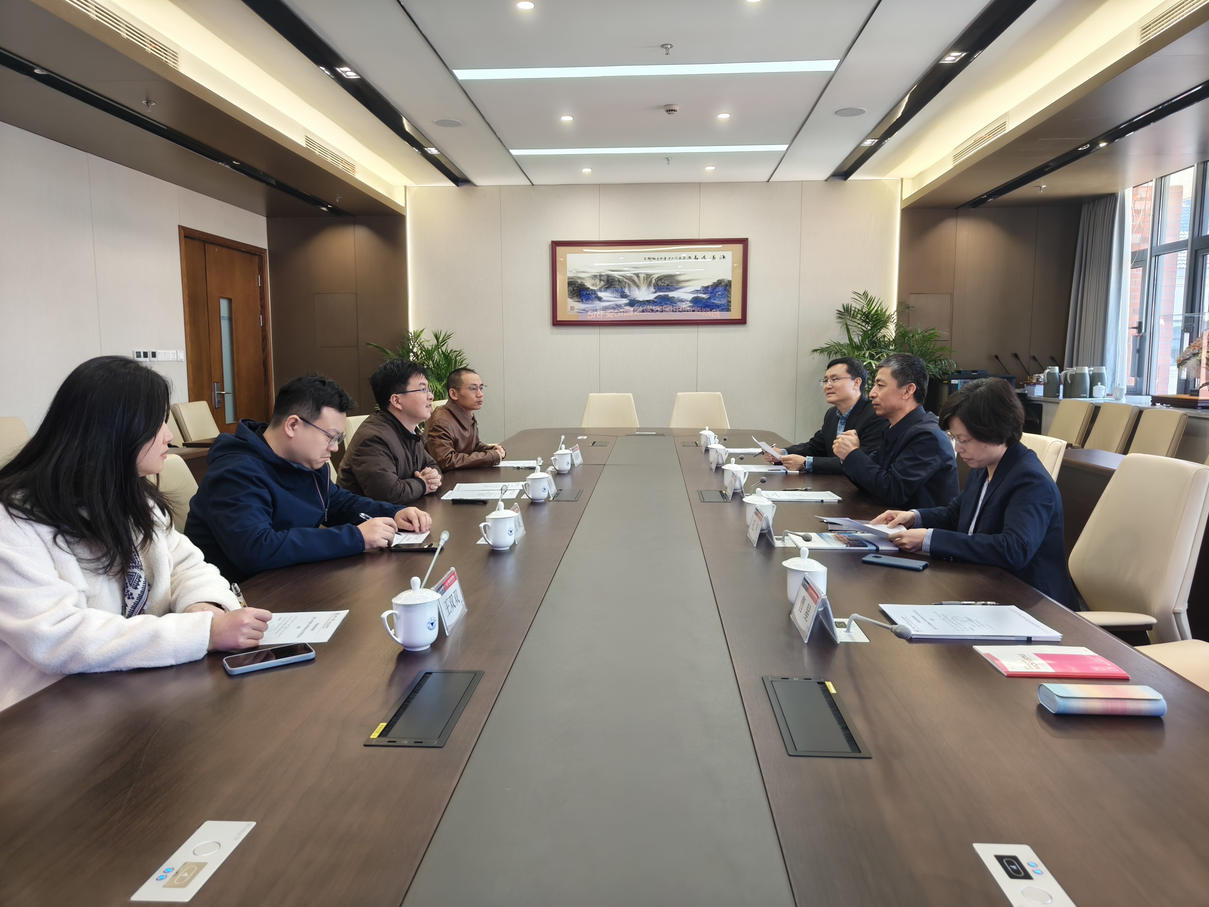 与机械工程学院交流.jpg
